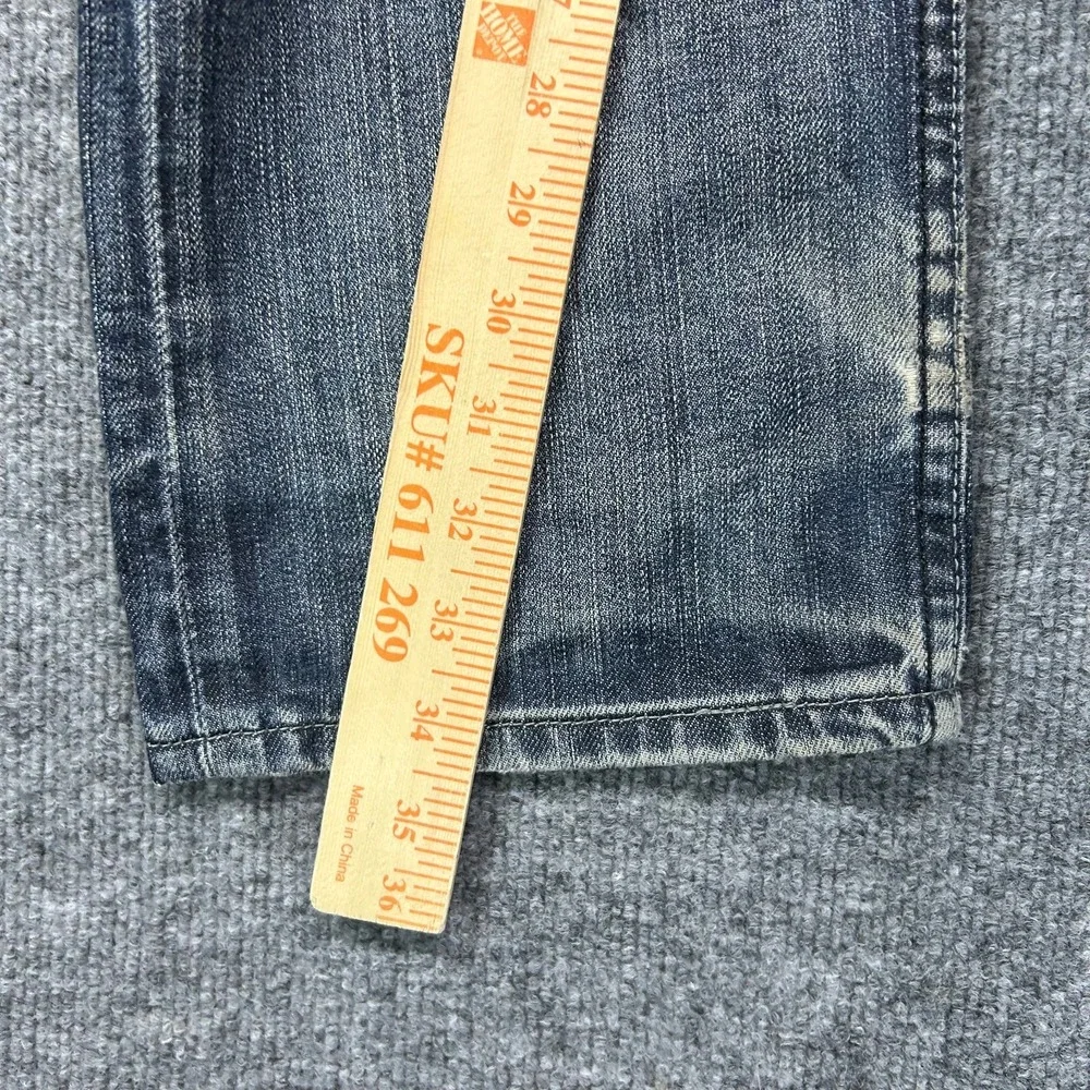 Vintage Levi's 504 Straight Jeans Men's Faded Blue Denim Pockets Classic - 34X34